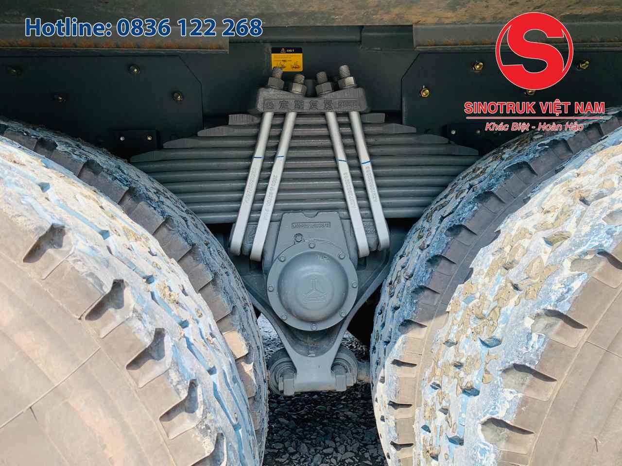 XE BEN HOWO 4 CHÂN 380 HP THÙNG U ĐÚC CABIN V7G 2025 xe-ben-howo-4-chan-v7g-380-hp-thung-u-duc-4