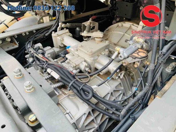 XE ĐẦU KÉO HOWO SITRAK 440 HP CẦU DẦU 2025 xe-dau-keo-sitrak-t7h-440-hp-cau-dau-ban-12-la-nhip-6