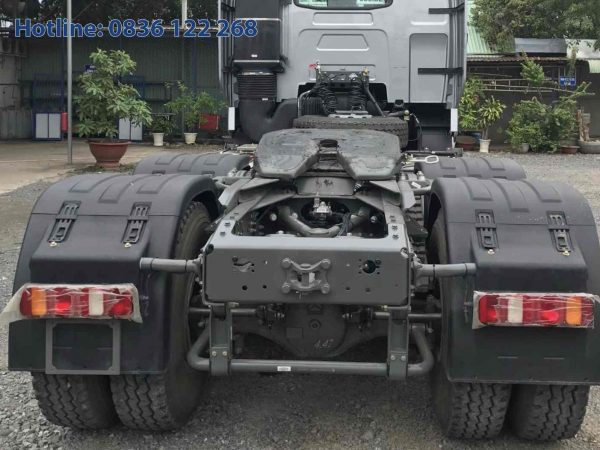 XE ĐẦU KÉO HOWO A7 380 HP CẦU DẦU 2025 xe-dau-keo-howo-a7-380-hp-cau-dau-4