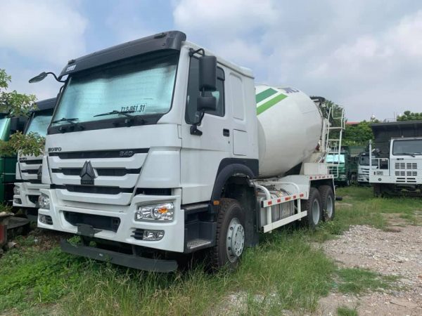 XE TRỘN BÊ TÔNG HOWO BỒN CIMC 10M3 2025 Xe trộn bê tông Howo bồn CIMC 10m3