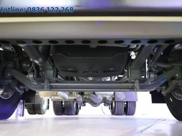 XE ĐẦU KÉO HOWO TS7 700 HP 2025 Xe-dau-keo-howo-ts7-9