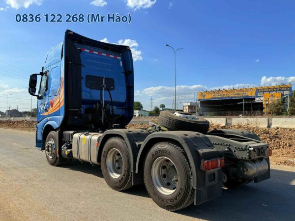 Mua-xe-dau-keo-howo-th7-n-luxury-460-hp-o-dau