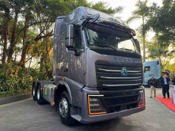 XE ĐẦU KÉO HOWO TH7-N LUXURY 460 HP 2025 Xe-dau-keo-howo-th7-n-luxury-460-hp-1