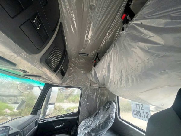 Giuong-xe-dau-keo-howo-1-cau-v5x-310-hp